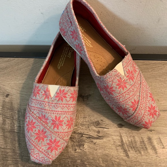 TOMS Gray Pink BELMONT Snowflake LOAFERS Flats  9 - Picture 3 of 7